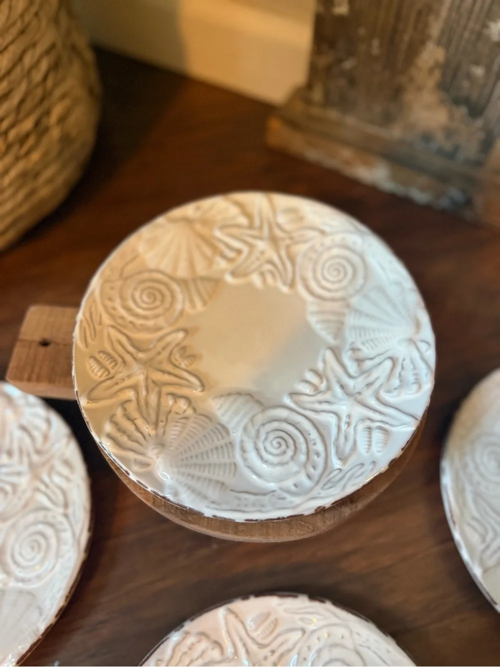 Set If 4 Mud Pie Sanibel Embossed Shell Salad Plates 8”